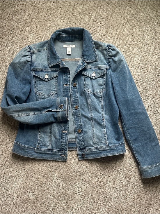 White House Black Market Jackets & Blazers - White House Black Market Medium Wash Denim Jacket with Puff Shoulders